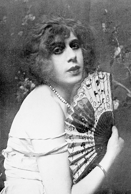 Headshot of Lili Elbe